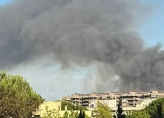 Maxi-incendio tra Ponte Mammolo e Cesano: evacuate 40 persone