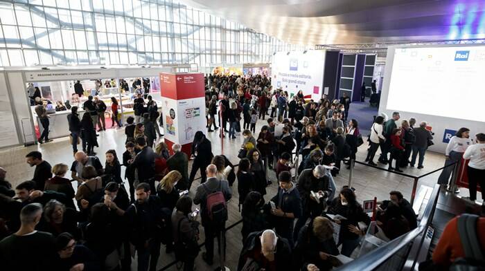 Roma, la Nuvola invasa dagli studenti nella seconda giornata di Più libri più liberi